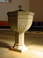 Kirche Tal, Taufstein